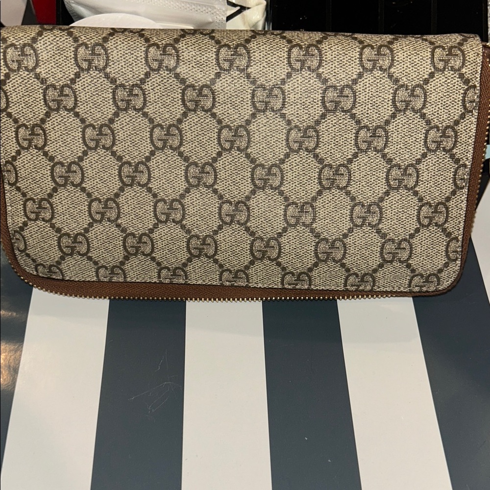 Gucci Beige and Brown Wallet